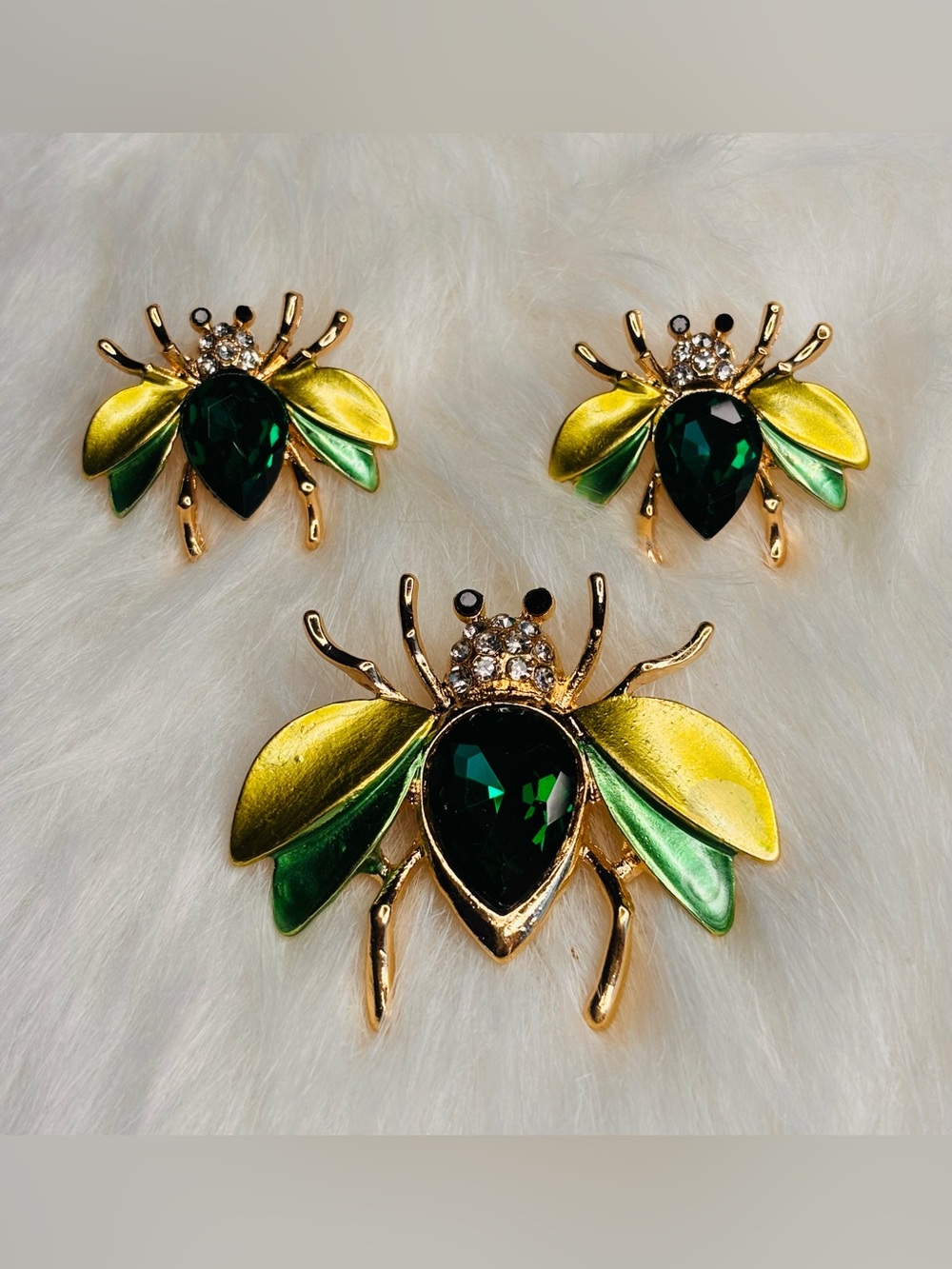 🐝 Emerald Green Bee Brooch & Earring Set